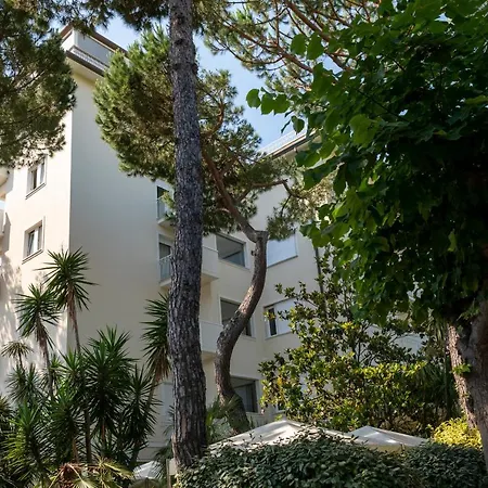 Hotel Sylvia 3*