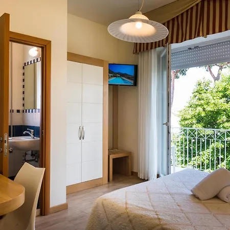 Hotel Sylvia 3*
