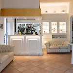 Sylvia Hotel 3*