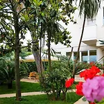 Sylvia Hotel 3*