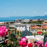 Sylvia Hotel