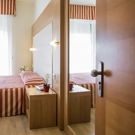 Sylvia 3* Lido di Camaiore