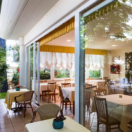 Sylvia 3* Lido di Camaiore