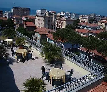 Sylvia Hotel Lido di Camaiore